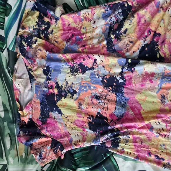 Plus Size blouse - Picture 3 of 4